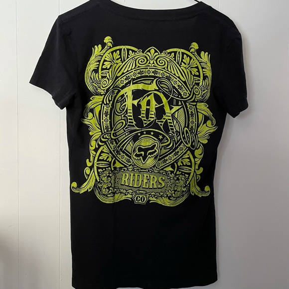 Fox Racing v-neck t-shirt with graphic on back - Small - Picture 1 of 3